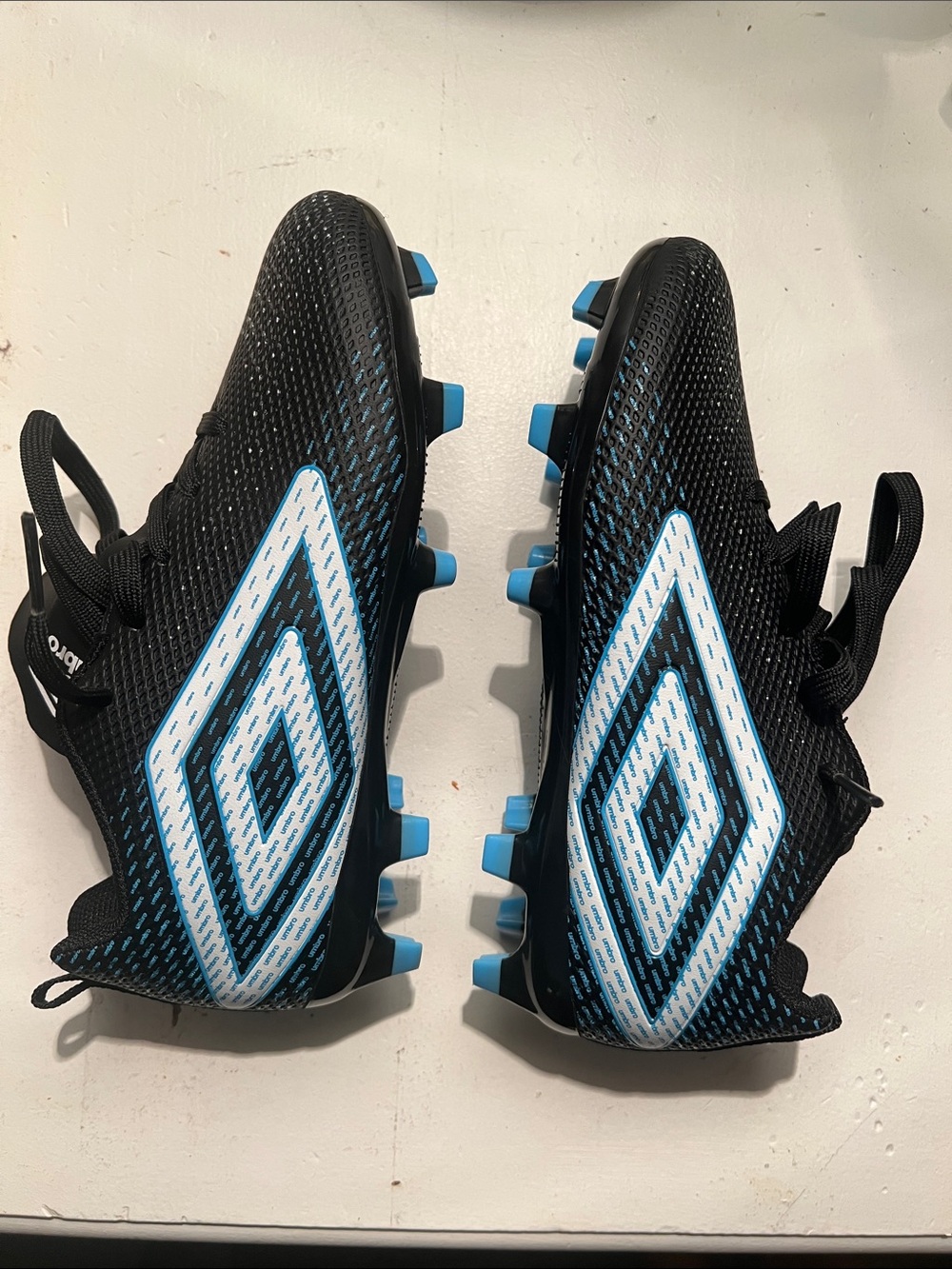 Umbro Black and Blue Aurora II Child Soccer Cleats in Box